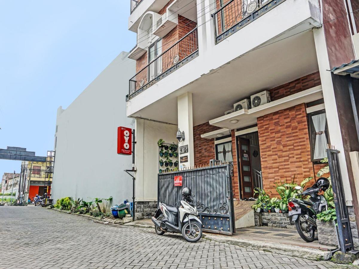 Hotel Oyo 2317 Griya Merjosari Family Syariah